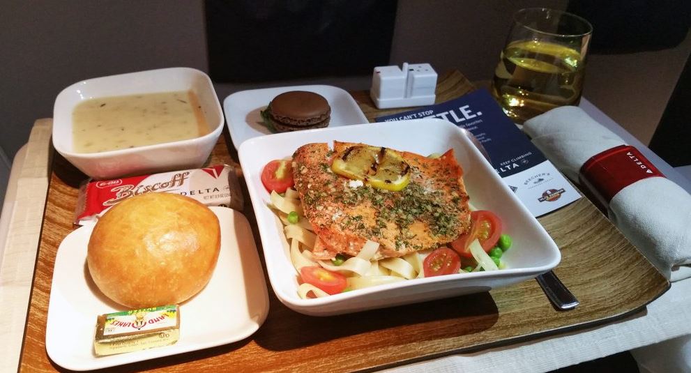 Delta Air Lines food and drinks