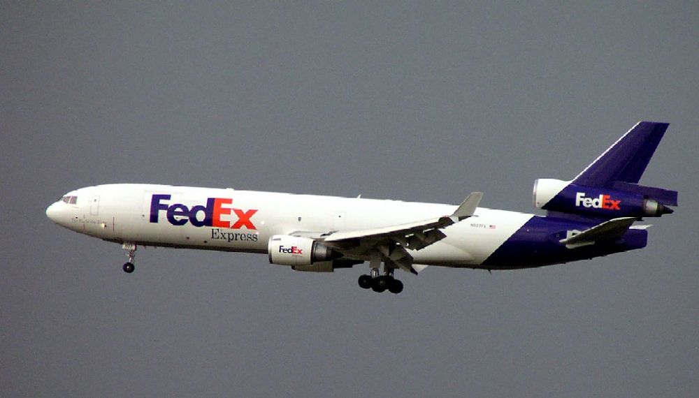 Federal Express airline