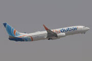 Status flydubai flight MakeMyTrip